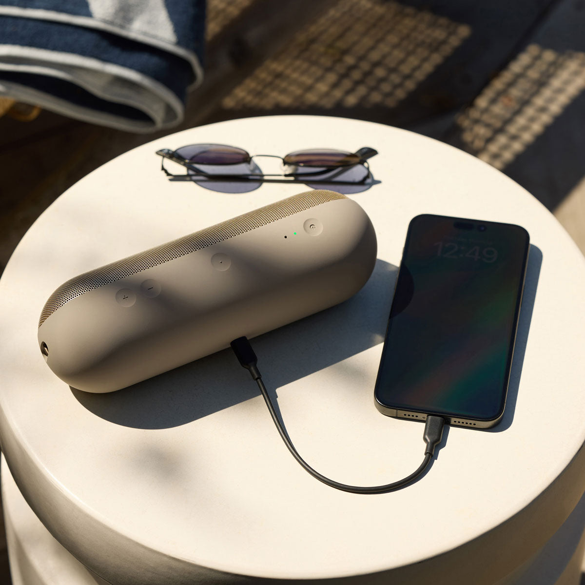 🎧 Beats Pill – Champagne Gold